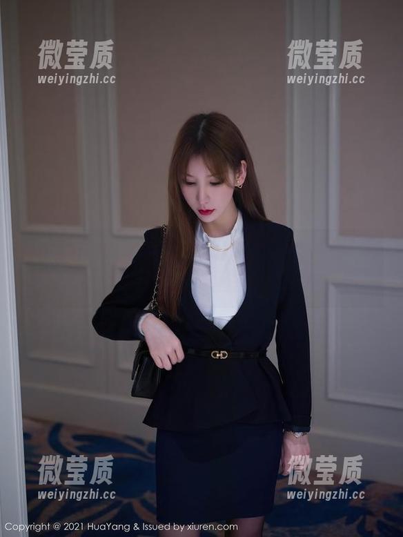 花漾show - 黄乐然的网袜新篇，谁打算翻开这本“图鉴”？-微莹质