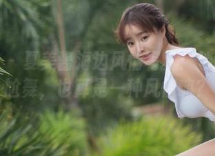 菠萝社 - 夏美酱海边风情写真：沙滩上的尬舞，也算是一种风情嘛？