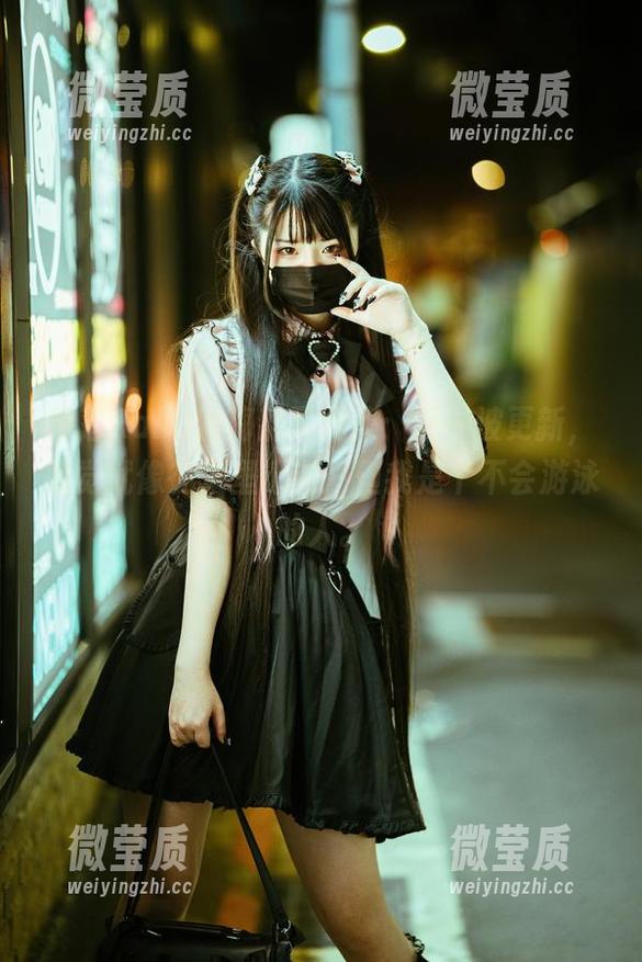 落落Raku的海韵写真集：又一波更新，感觉就像在海里遨游，但我是个不会游泳的人。-微莹质