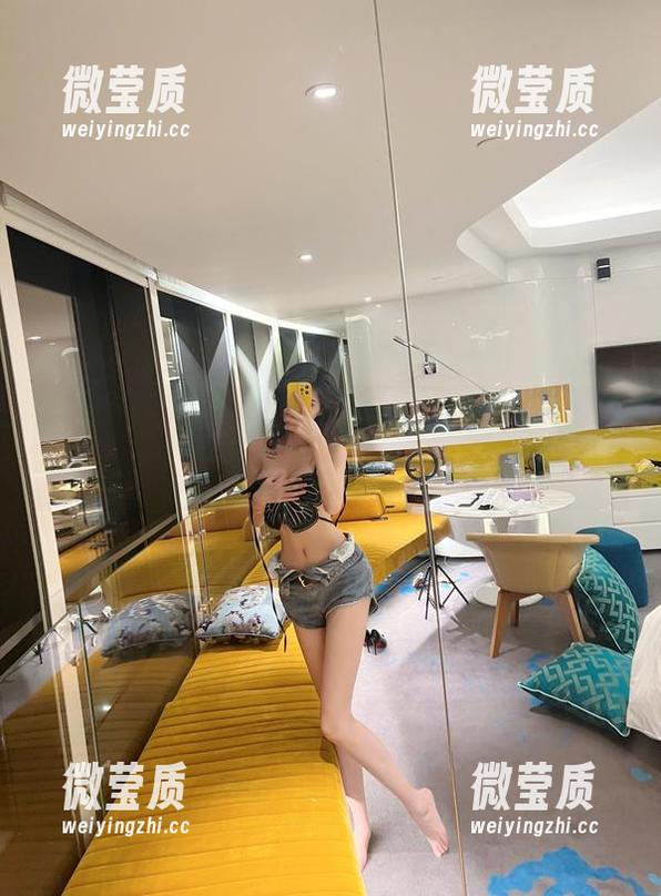 微密圈 - 万圣节的美图里，葛征将恐怖与魅惑玩得淋漓尽致-微莹质