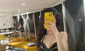 微密圈 - 黑色浴室里的葛征：高清合集，不小心进了档案馆？