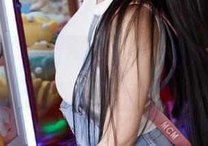蜜桃社 - 这是个关于小魔女lily的白色图包，精选得恰到好处，别有一番滋味。