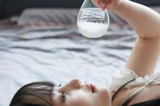 蜜桃社 - 全套皮衣，铃木真是把‘叛逆’演绎得淋漓尽致！