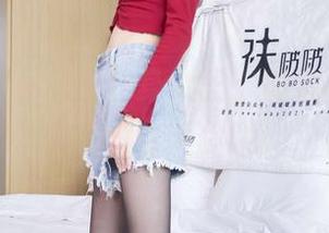 袜啵啵 - 小甜豆化身女王：高清图集，别说我没告诉你哦！