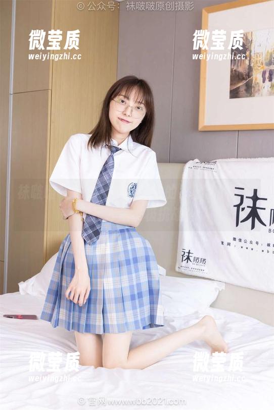 袜啵啵 - 白棉袜没啥好怕的，苏苏的下载链接才是终极挑战！-微莹质