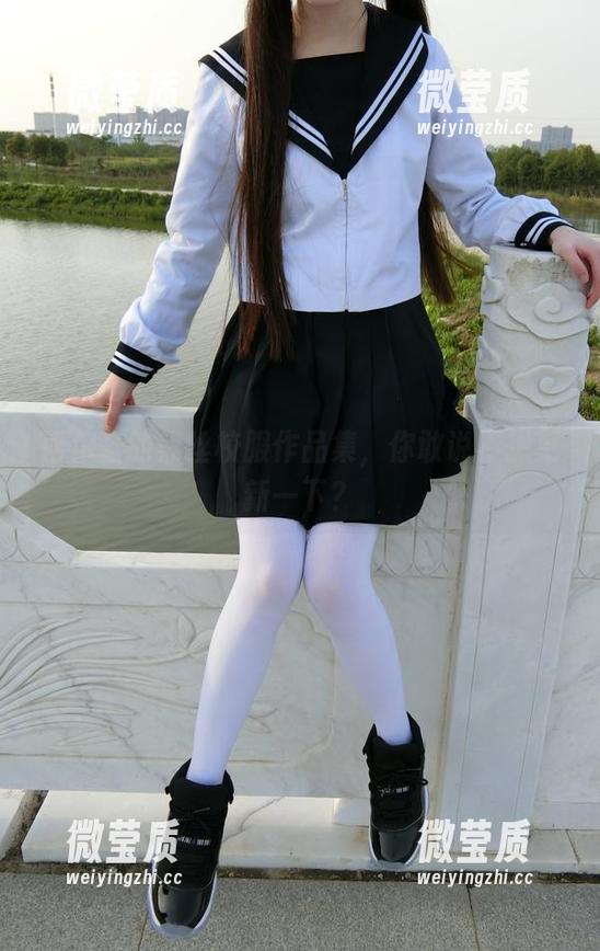 西尔酱的黑丝校服作品集，你敢说不想更新一下？-微莹质