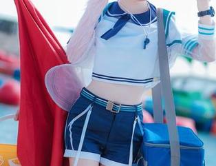 金鱼yuiLolita写真合集：游泳也能当模特，你信不信？
