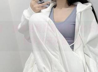 微密圈 - 快来免费获取陈佩奇的长腿原图，信手拈来就是惊喜