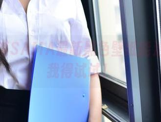 听说雪琪SAMA最新黑色壁纸能治愈？那我得试试！
