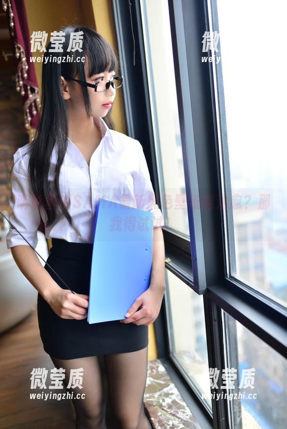 听说雪琪SAMA最新黑色壁纸能治愈？那我得试试！-微莹质