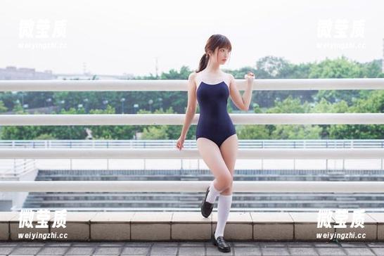 雯妹不讲道理美图里的棉袜，感觉已经成了我的新宠儿了。-微莹质